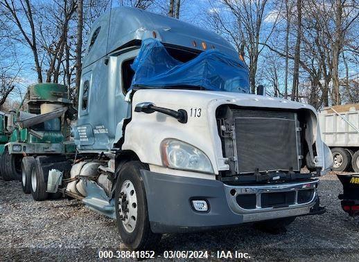  Salvage Freightliner Cascadia 125