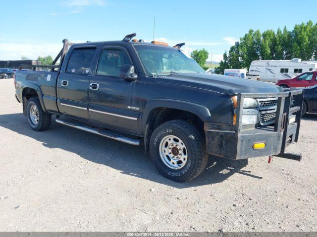  Salvage Chevrolet Silverado 2500