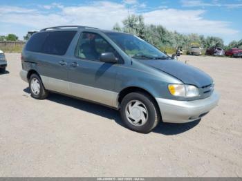  Salvage Toyota Sienna