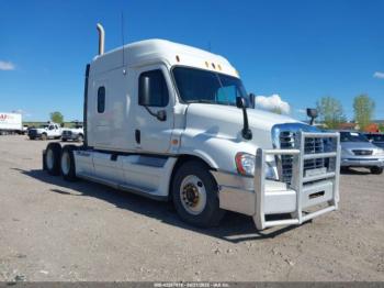  Salvage Freightliner Cascadia 125
