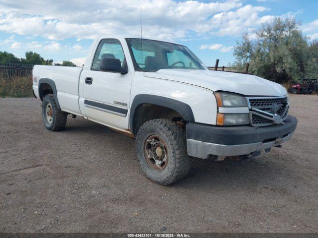  Salvage Chevrolet Silverado 2500