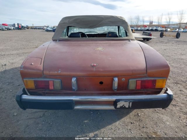 FIAT 124 Spider Image 12