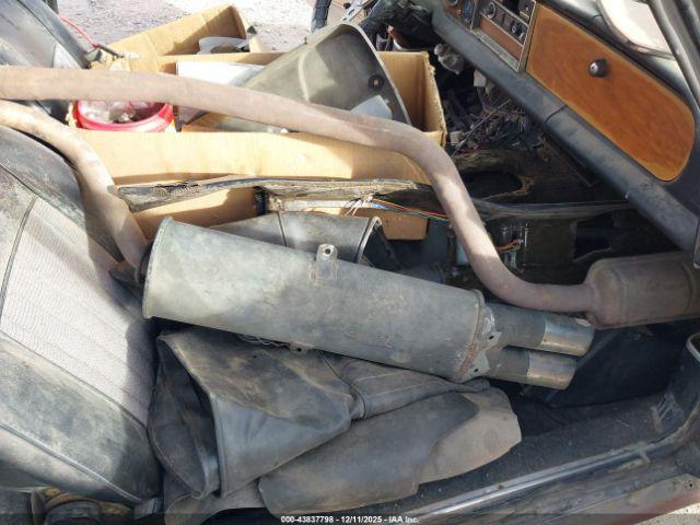 FIAT 124 Spider Image 17